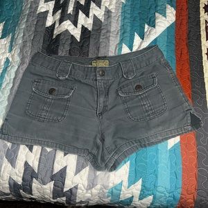 Size 2 adorable American Eagle shorts!!